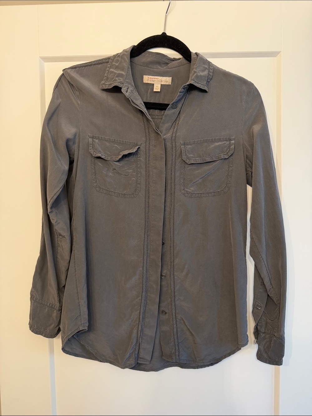 Banana republic 100% silk Slate Gray Button-Front Shirt